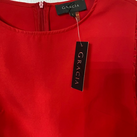 NWT Gracia red blouse, flare lace sleeves peplum is asymmetrical, size L - Picture 5 of 8